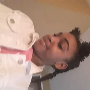 Meet your Posher, Meyah